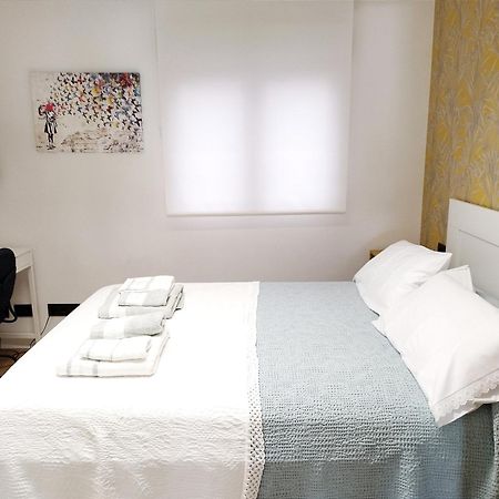 Vivienda Alameda De Santiago Daire Santiago de Compostela Dış mekan fotoğraf