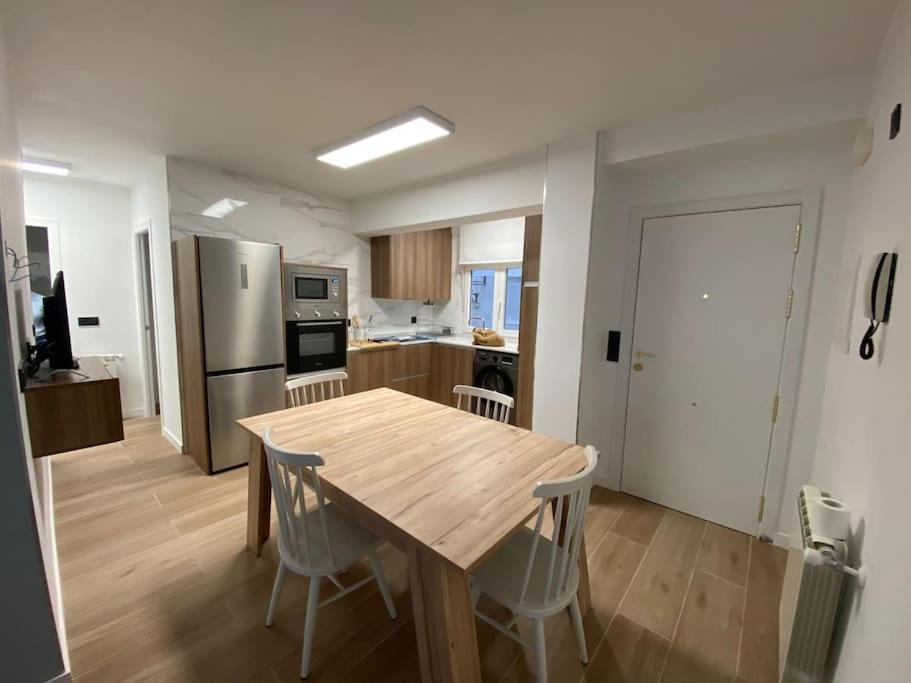 Vivienda Alameda De Santiago Daire Santiago de Compostela Dış mekan fotoğraf