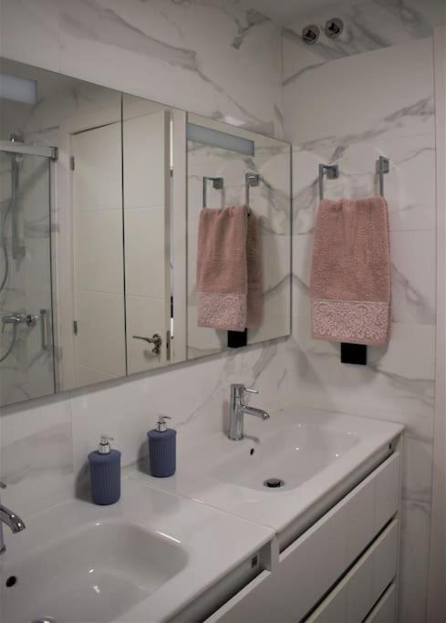 Vivienda Alameda De Santiago Daire Santiago de Compostela Dış mekan fotoğraf
